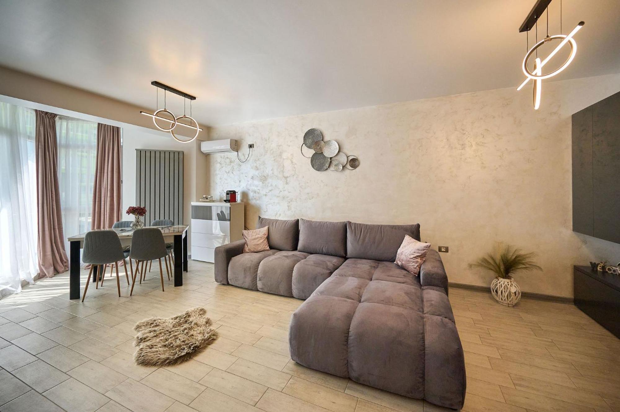 Maya Apartment- Spa N Pools Beach Resort Mamaia Eksteriør billede